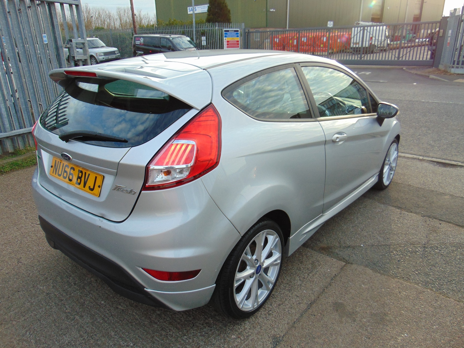 Used Ford Fiesta 2016 for sale - 77951736: Photo 3