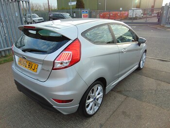Used Ford Fiesta 2016 for sale - 77951736: Photo