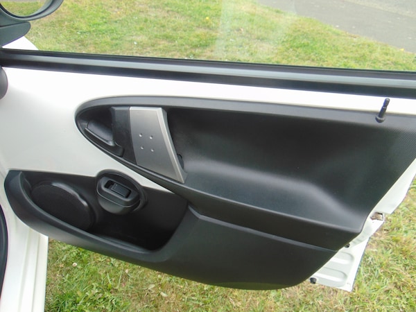 Used Citroen C1 2013 for sale - 75446037: Photo 12