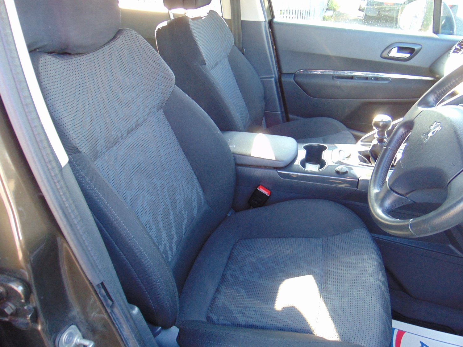 Used Peugeot 3008 2011 for sale - 77888739: Photo 10