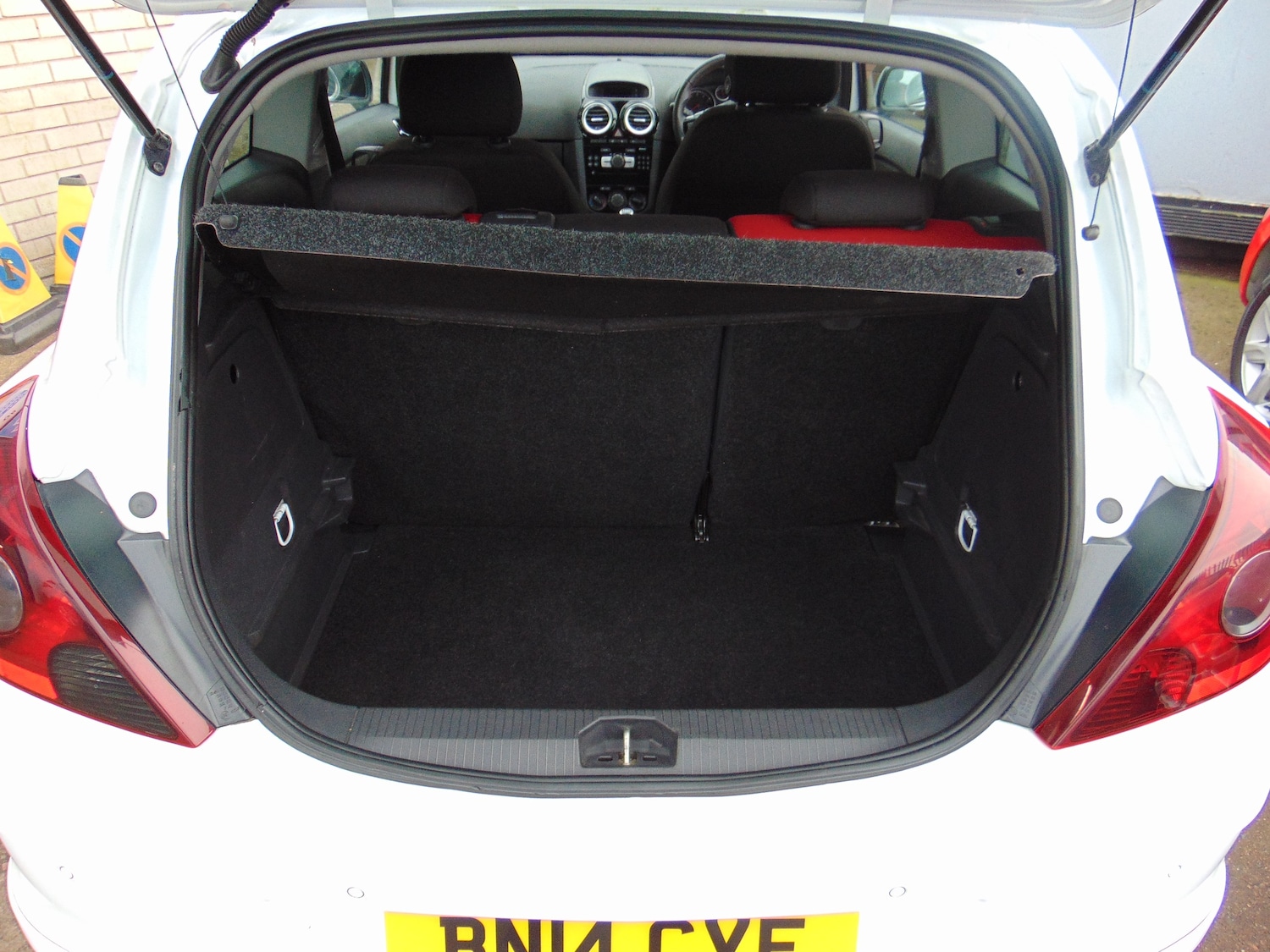 Used Vauxhall Corsa 2014 for sale - 76922710: Photo 6