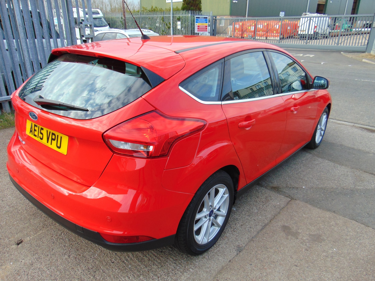 Used Ford Focus 2015 for sale - 77951738: Photo 3