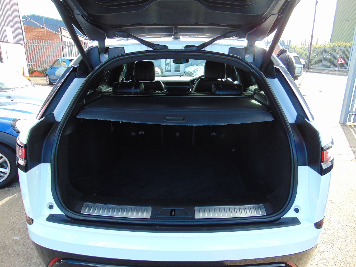 Used Land Rover Range Rover Velar 2018 for sale - 77834748: Photo 7