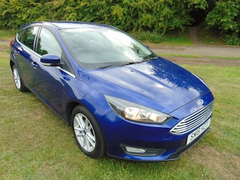 2016 (16) - 1.0 EcoBoost 125 Zetec 5dr