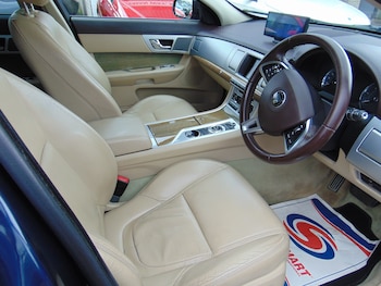 Used Jaguar XF 2014 for sale - 78789355: Photo