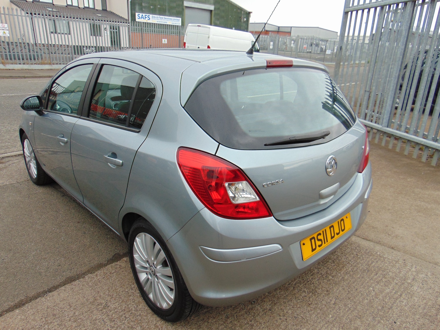 Used Vauxhall Corsa 2011 for sale - 78134823: Photo 4