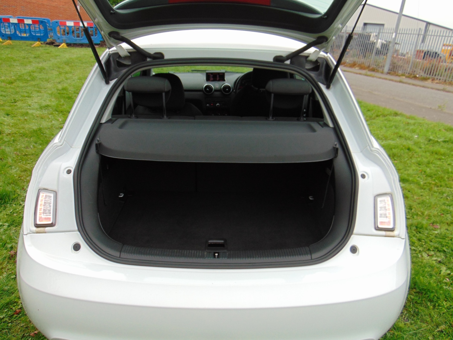 Used Audi A1 2013 for sale - 76287934: Photo 8