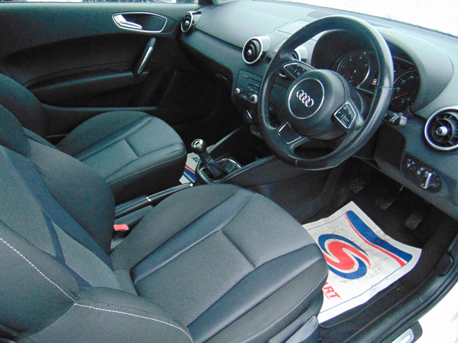 Used Audi A1 2011 for sale - 76985698: Photo 10
