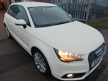 Used Audi A1 2011 for sale - 76985698: Photo