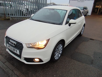 Used Audi A1 2011 for sale - 76985698: Photo