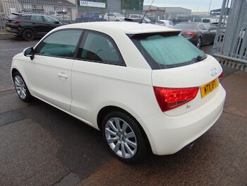 Used Audi A1 2011 for sale - 76985698: Photo