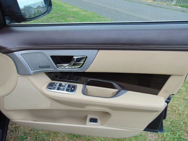 Used Jaguar XF 2015 for sale - 75446040: Photo 11
