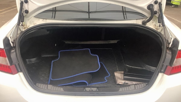 Used Jaguar XF 2010 for sale - 76311731: Photo 5