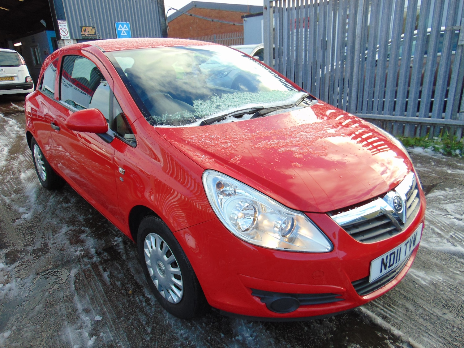 Used Vauxhall Corsa 2011 for sale - 76635072: Photo 1