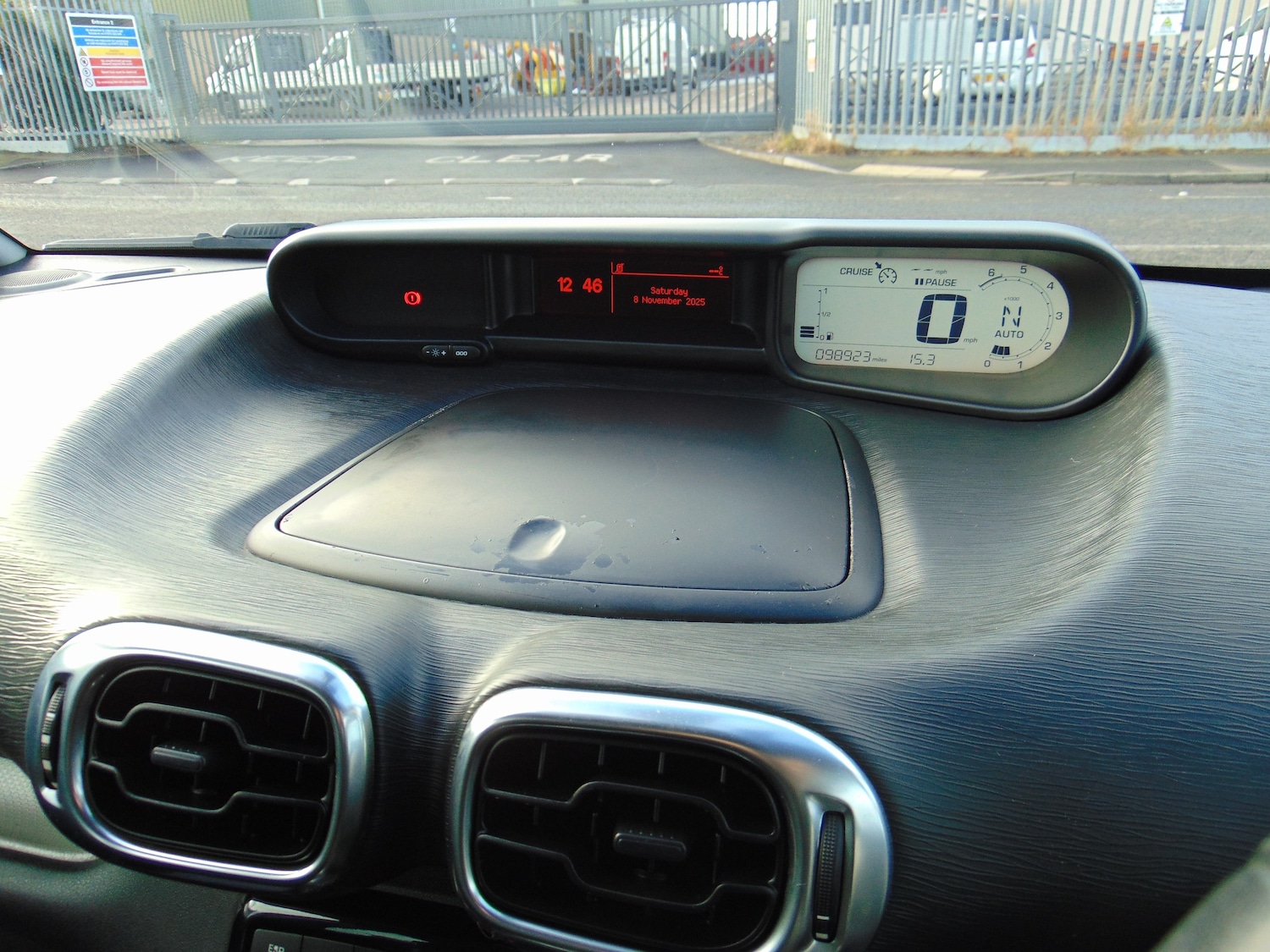 Used Citroen C3 Picasso 2012 for sale - 76520292: Photo 17