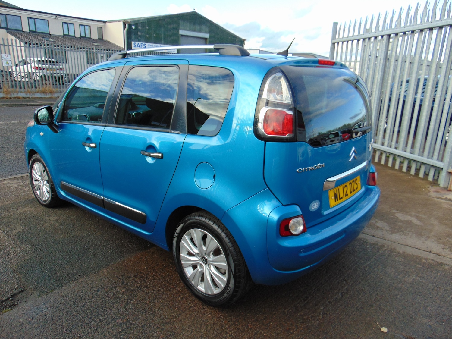 Used Citroen C3 Picasso 2012 for sale - 76520292: Photo 4