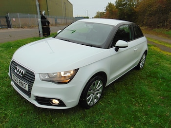 Used Audi A1 2013 for sale - 76292899: Photo 2