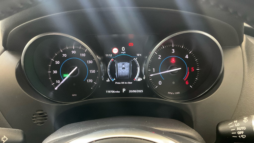 Used Jaguar F-Pace 2018 for sale - 76545991: Photo 6