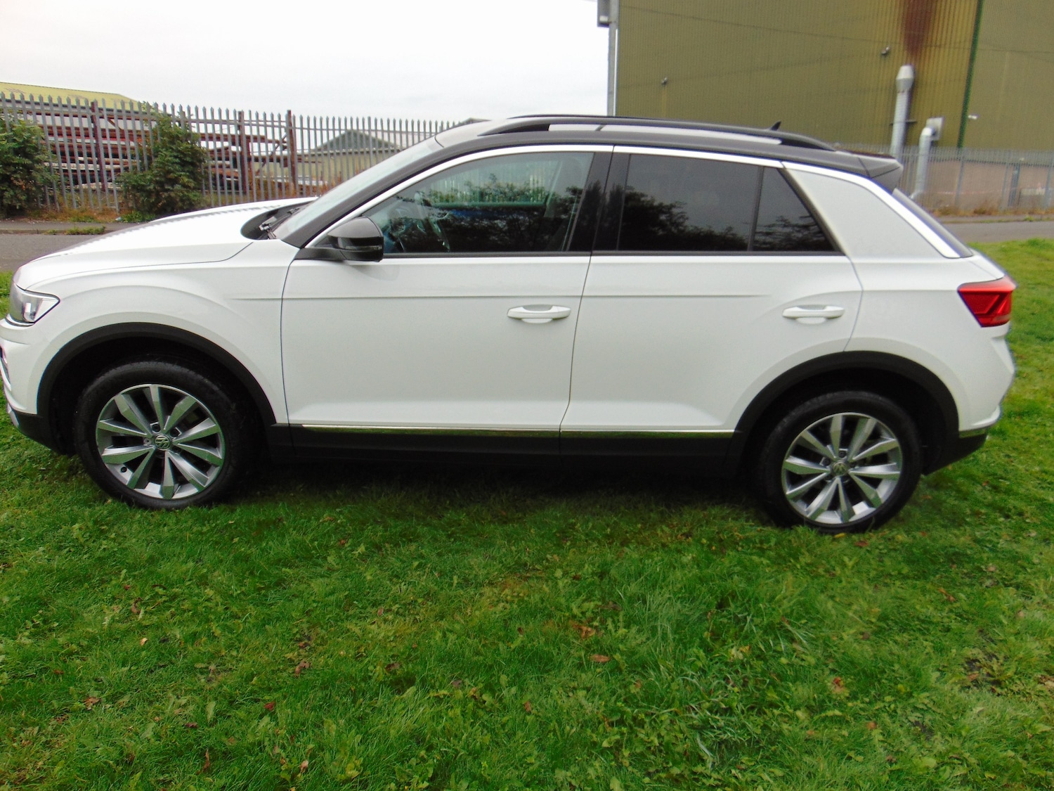 Used Volkswagen T-Roc 2019 for sale - 76292857: Photo 19