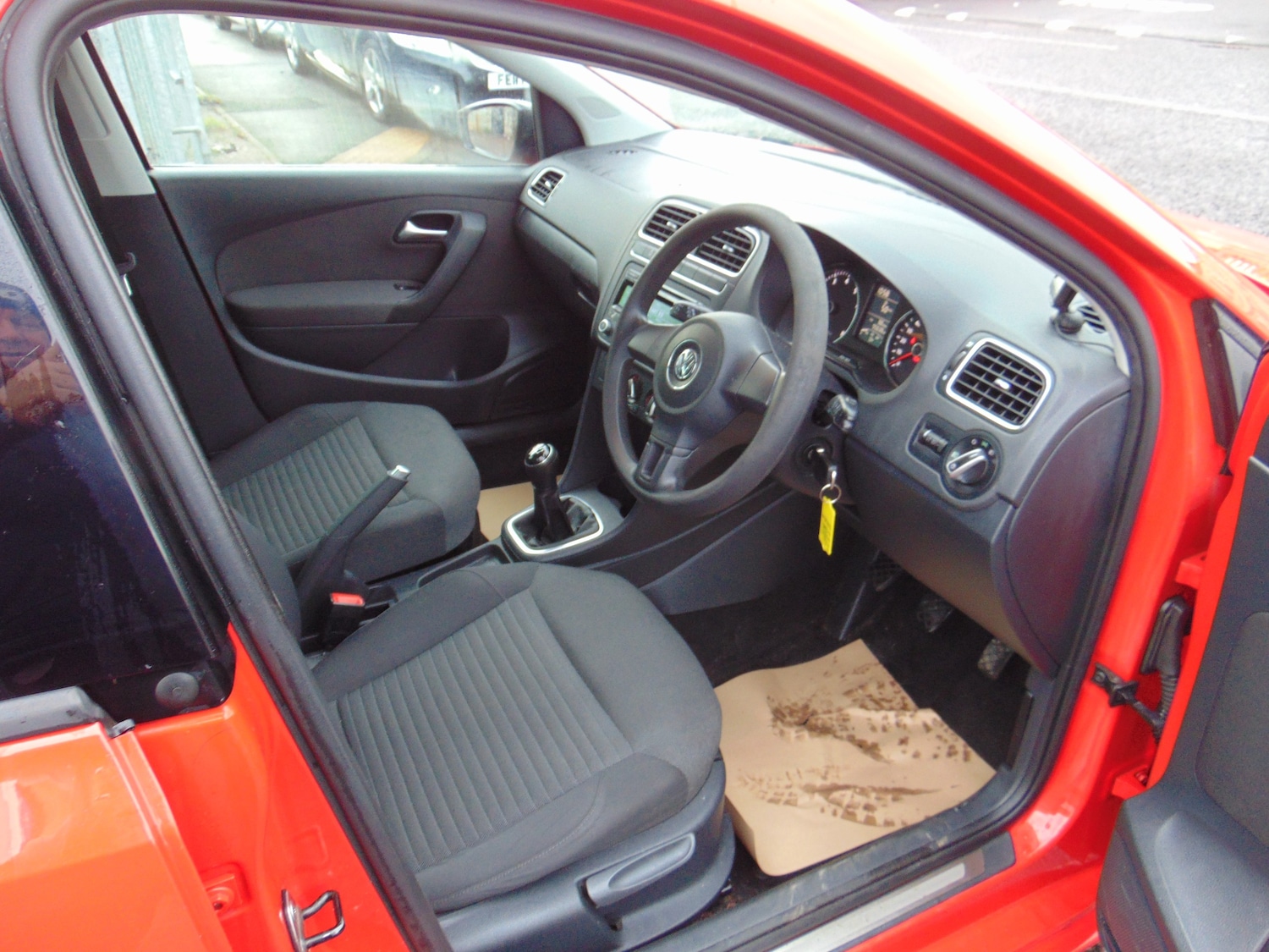 Used Volkswagen Polo 2014 for sale - 76830832: Photo 10