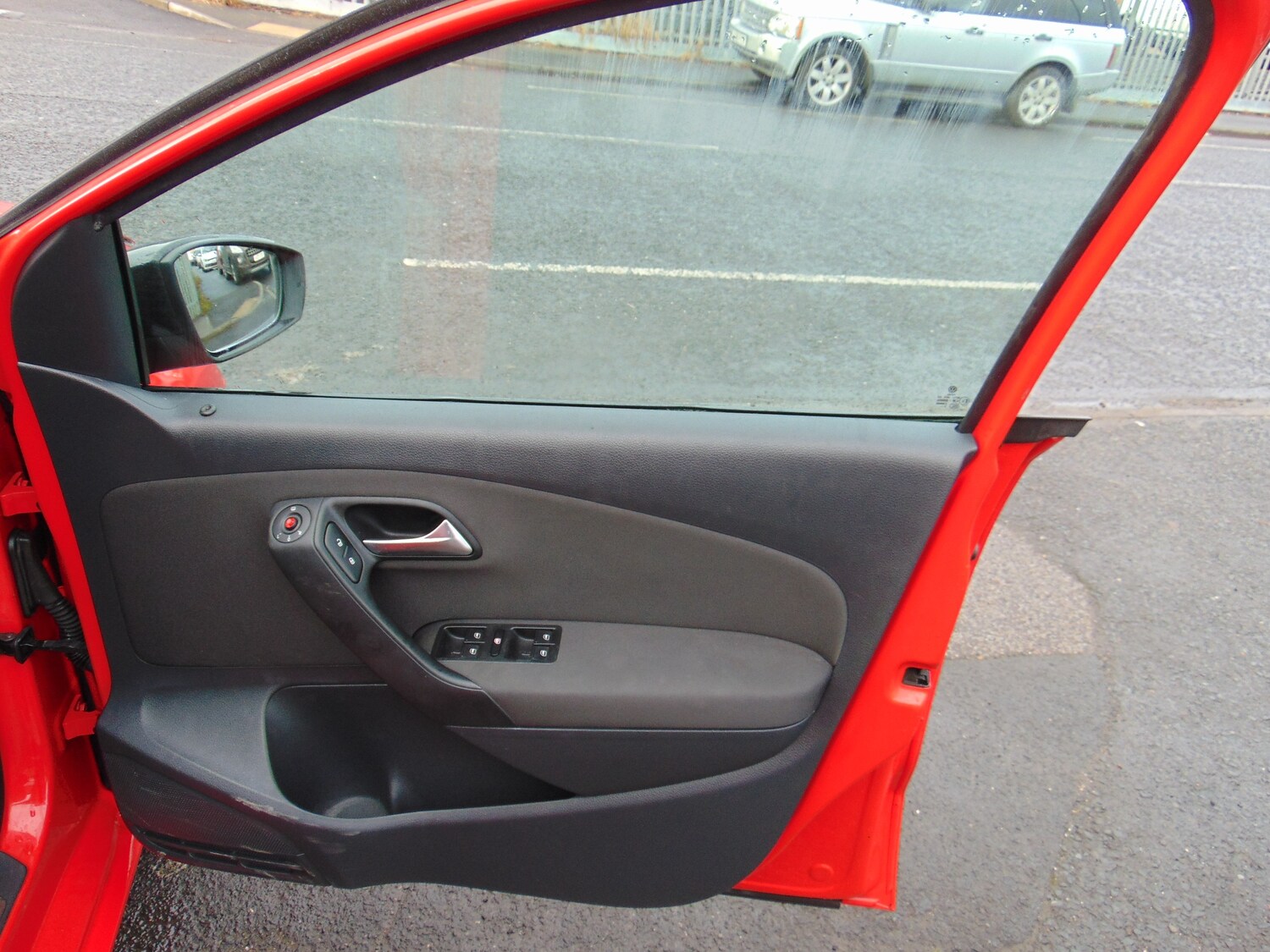 Used Volkswagen Polo 2014 for sale - 76830832: Photo 13