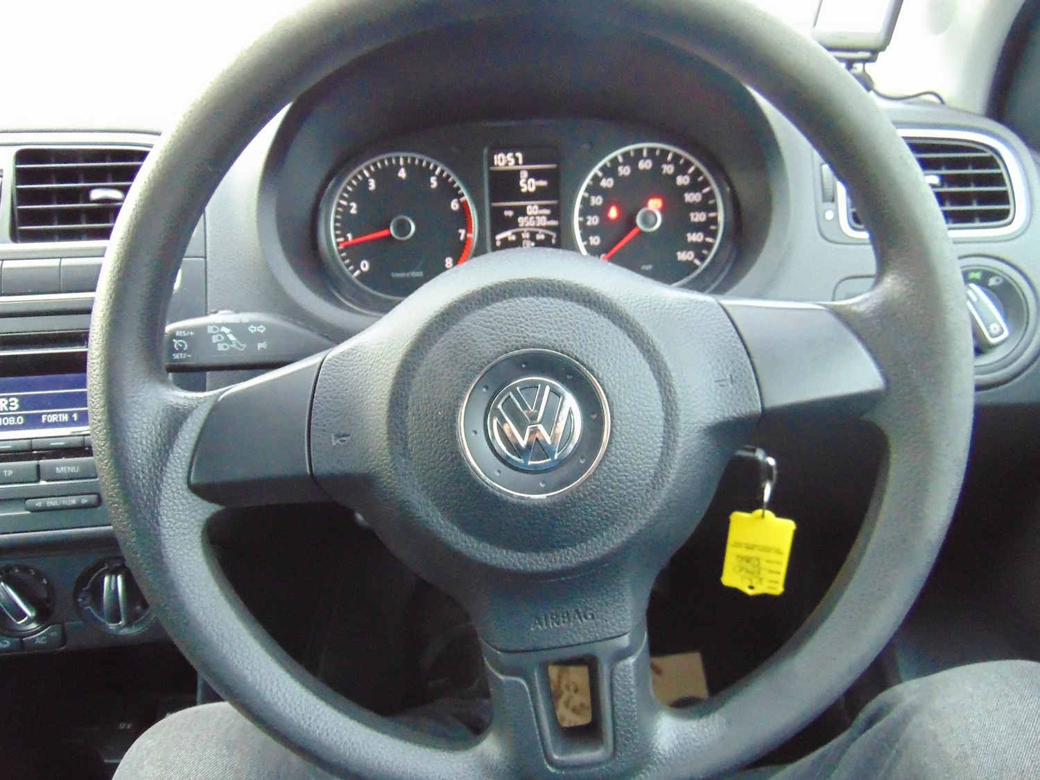 Used Volkswagen Polo 2014 for sale - 76830832: Photo 15