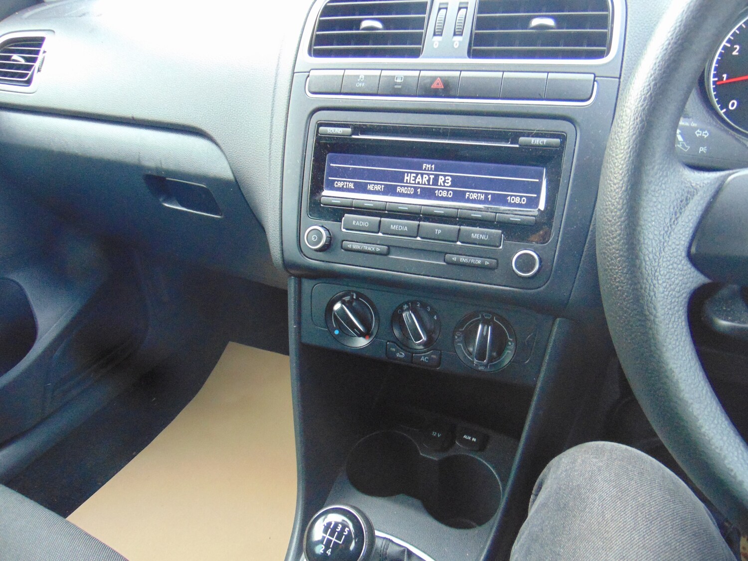 Used Volkswagen Polo 2014 for sale - 76830832: Photo 17