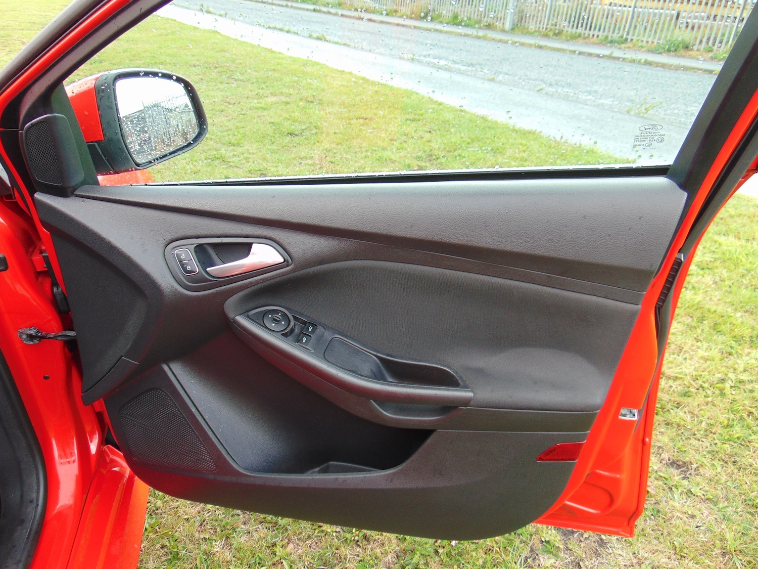 Used Ford Focus 2015 for sale - 75987223: Photo 14