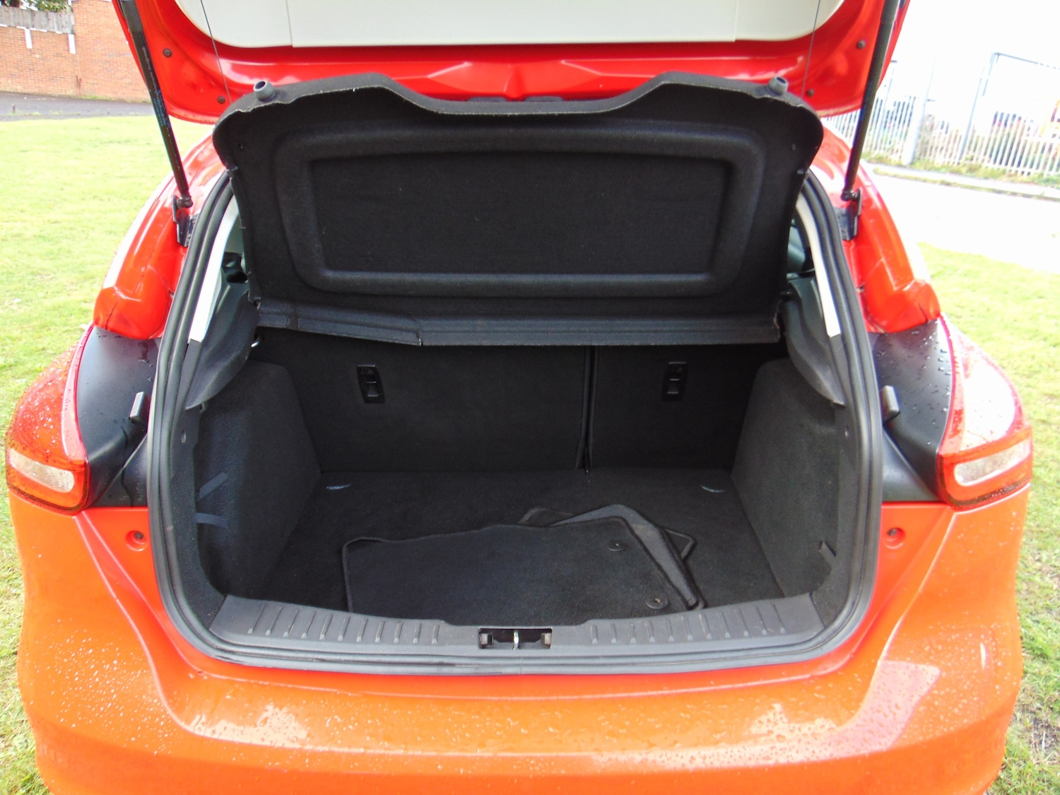 Used Ford Focus 2015 for sale - 75987223: Photo 7