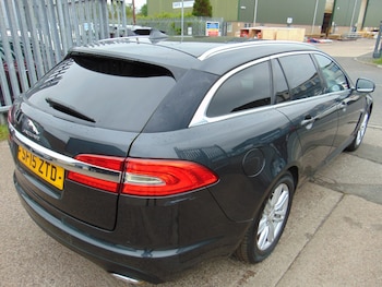 Used Jaguar XF 2015 for sale - 78915488: Photo
