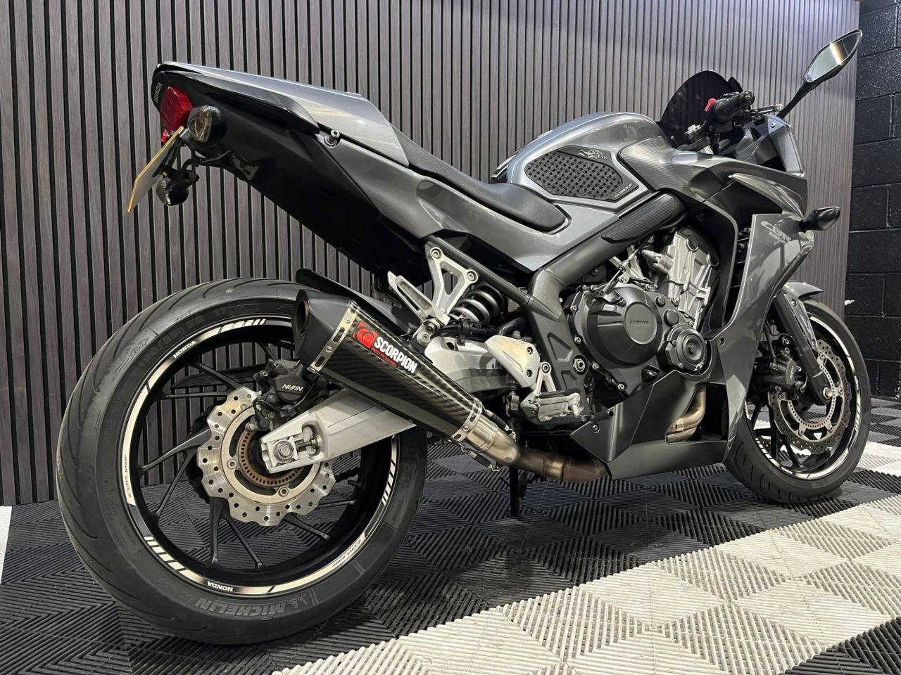 Used Honda CBR650F for sale - 78768082: Photo 4