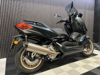 Used Yamaha XMAX 300 undefined for sale - bike-78434988: Photo