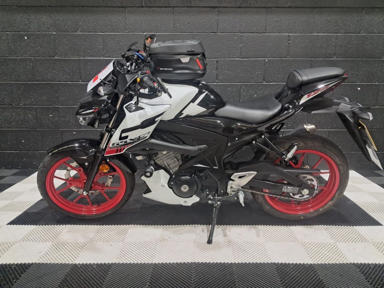 Used Suzuki GSX-S125 for sale - 78434640: Photo 9