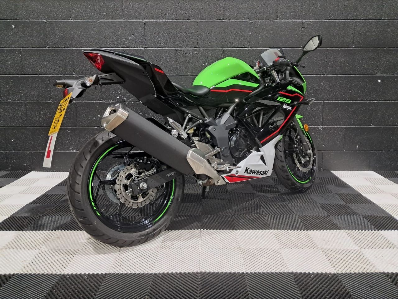Used Kawasaki Ninja 125 for sale - 78435404: Photo 11