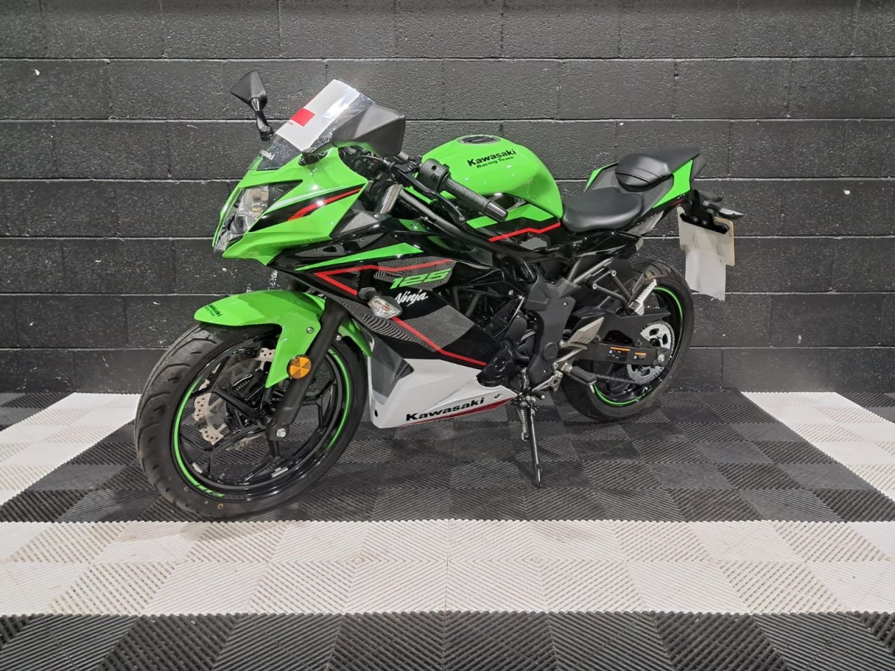 Used Kawasaki Ninja 125 for sale - 78435404: Photo 7