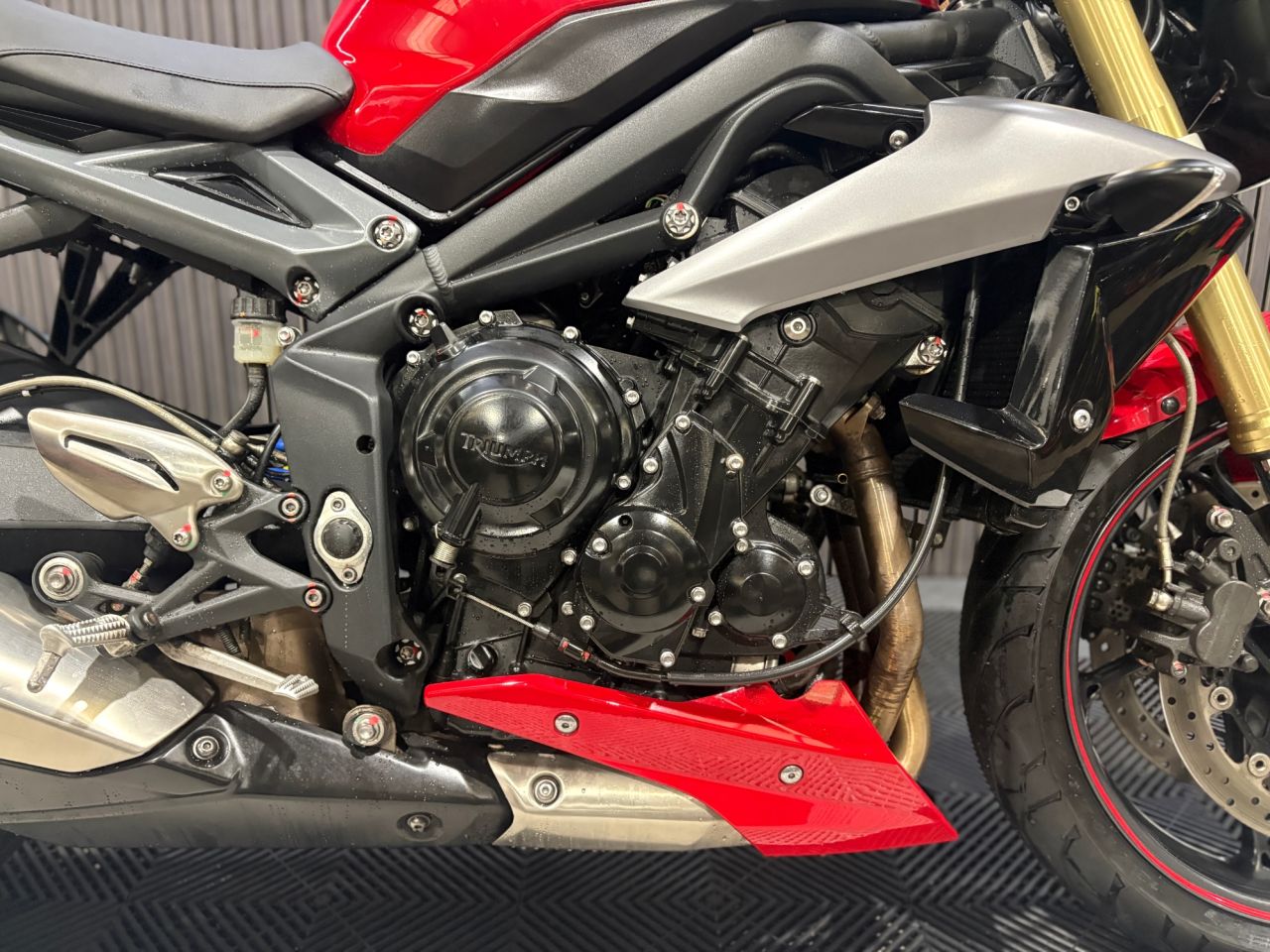 Used Triumph Street Triple 675 for sale - 78435666: Photo 13