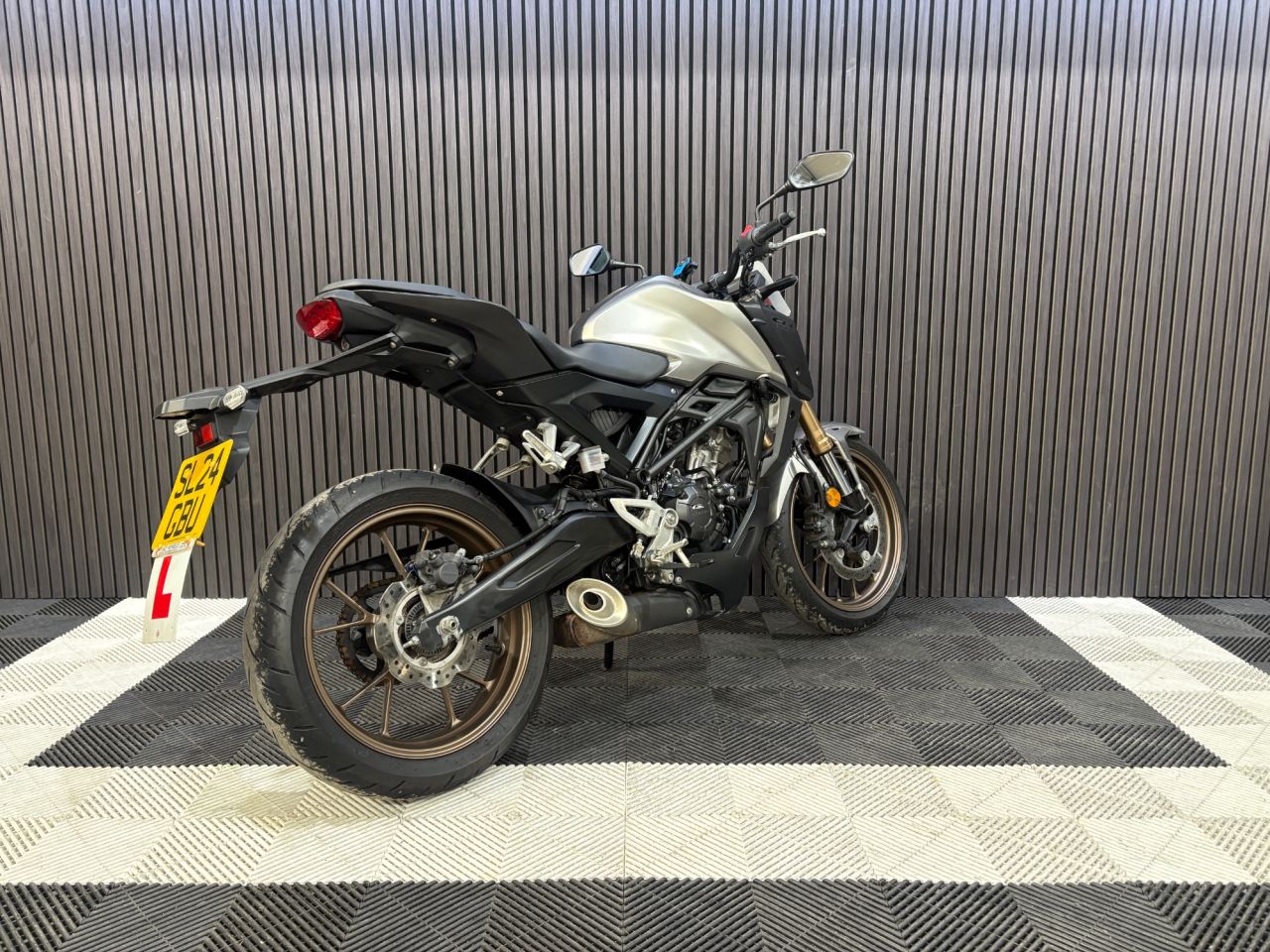 Used Honda CB125R for sale - 78435155: Photo 11