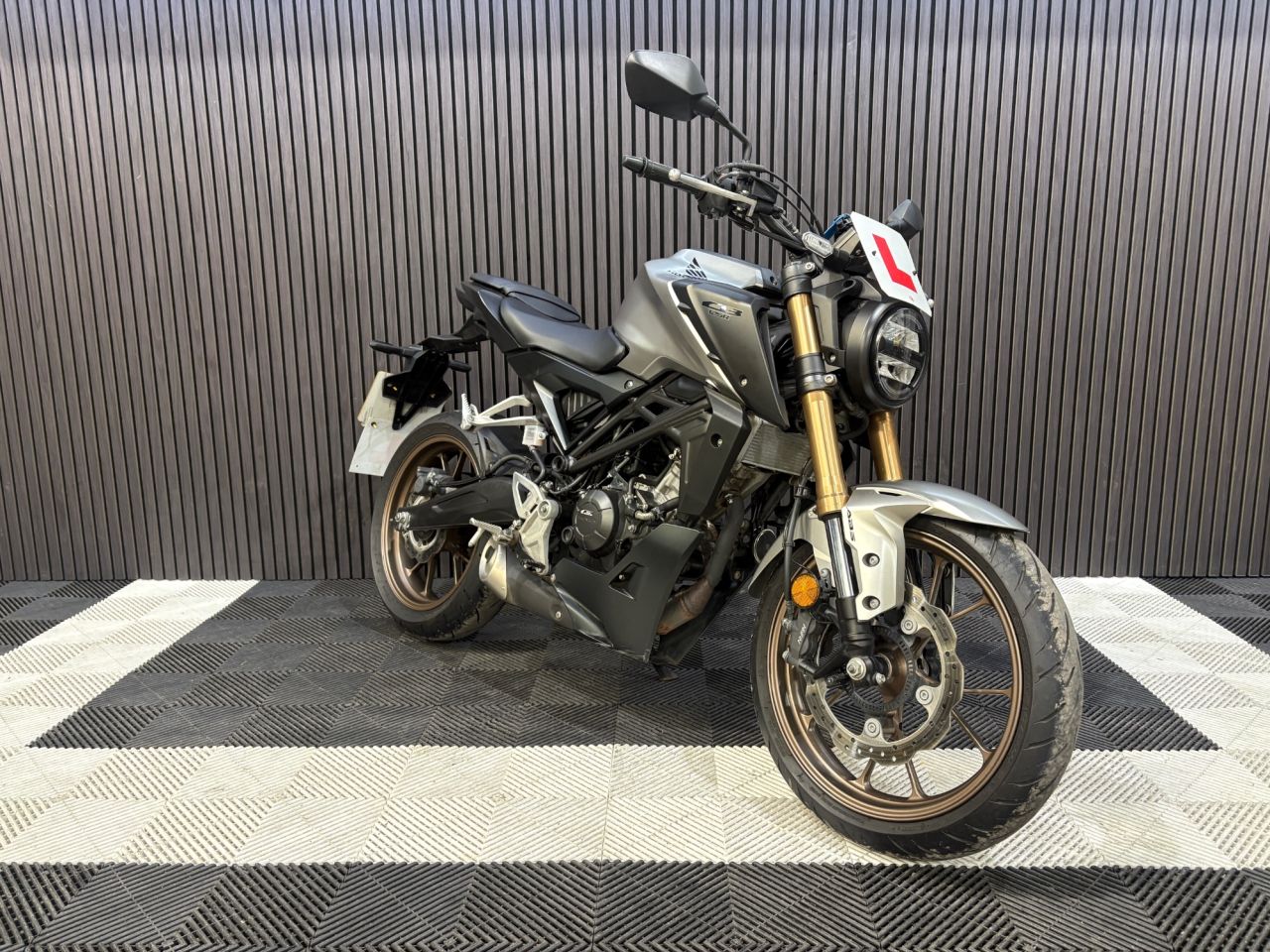 Used Honda CB125R for sale - 78435155: Photo 6