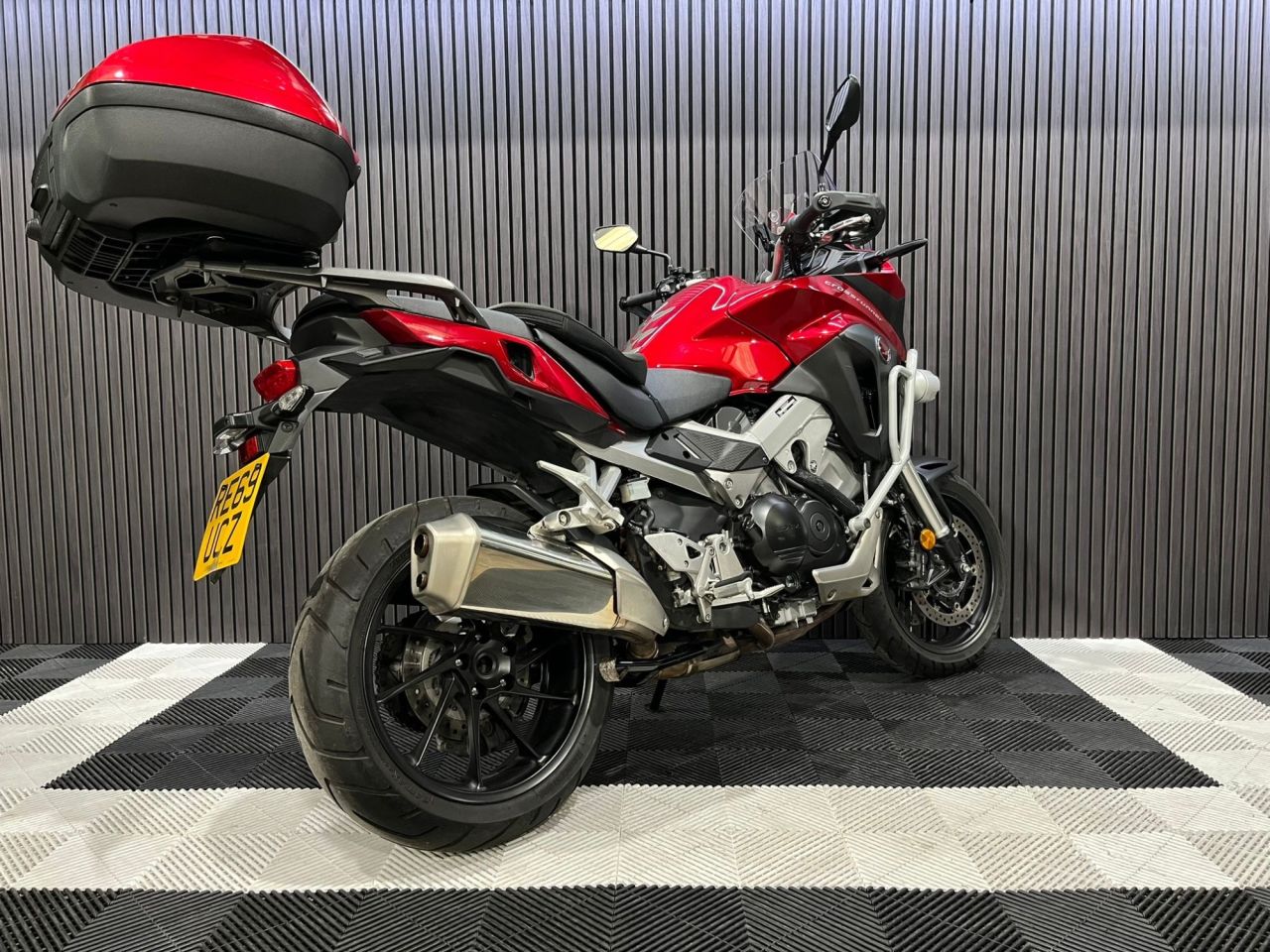 Used Honda VFR800X Crossrunner for sale - 78435289: Photo 11