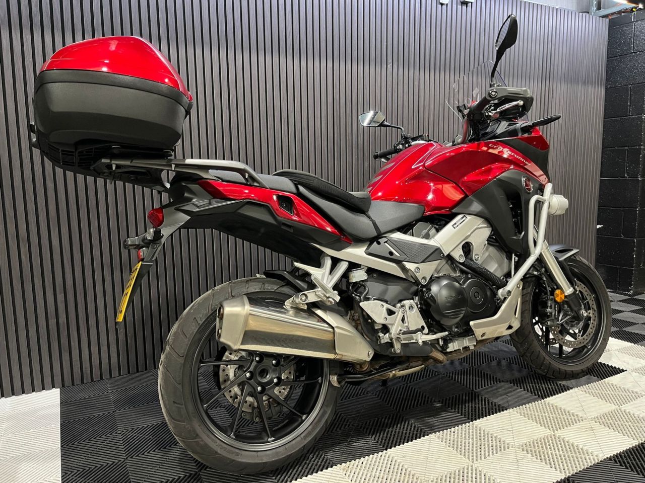 Used Honda VFR800X Crossrunner for sale - 78435289: Photo 4