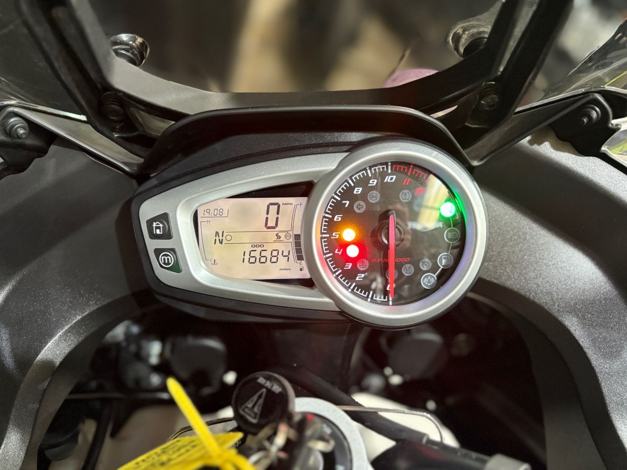 Used Triumph Tiger 1050 for sale - 78435054: Photo 19