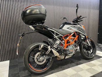 Used KTM 125 Duke undefined for sale - bike-79417241: Photo