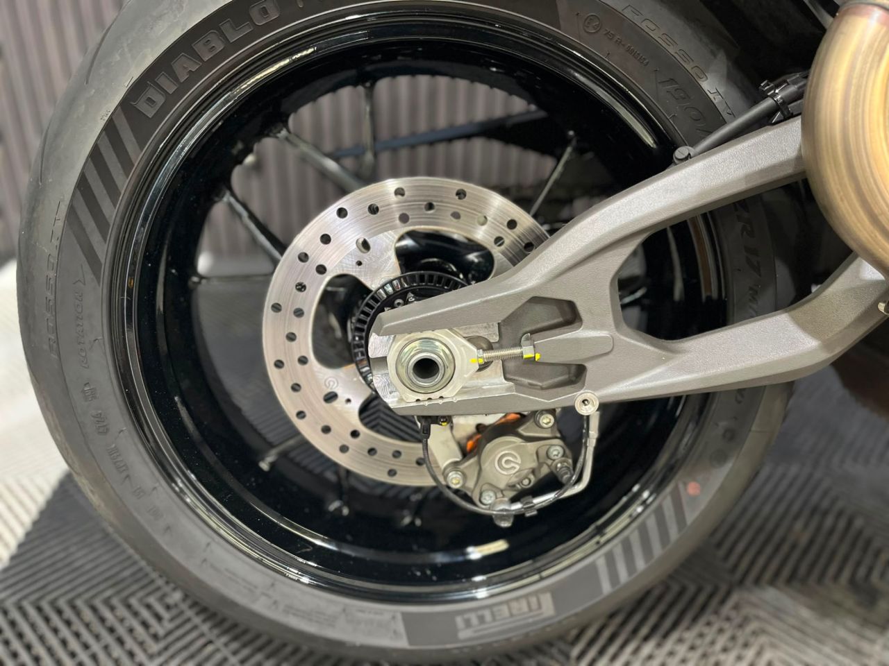Used Ducati Streetfighter V2 for sale - 78894954: Photo 13