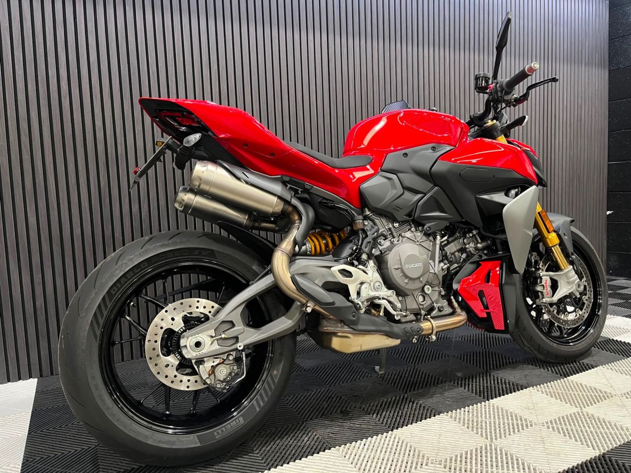 Used Ducati Streetfighter V2 for sale - 78894954: Photo 4