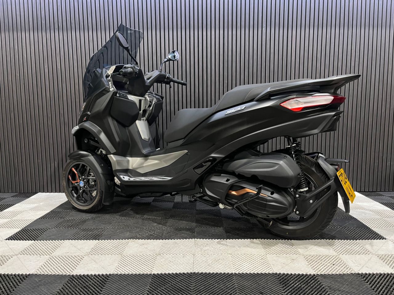 Used Piaggio MP3 530 for sale - 78640075: Photo 10