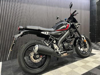 Used Yamaha XSR125 undefined for sale - bike-78640153: Photo