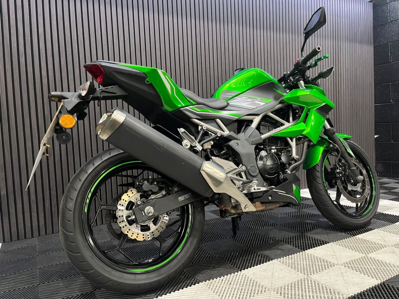 Used Kawasaki Z125 for sale - 78434689: Photo 4
