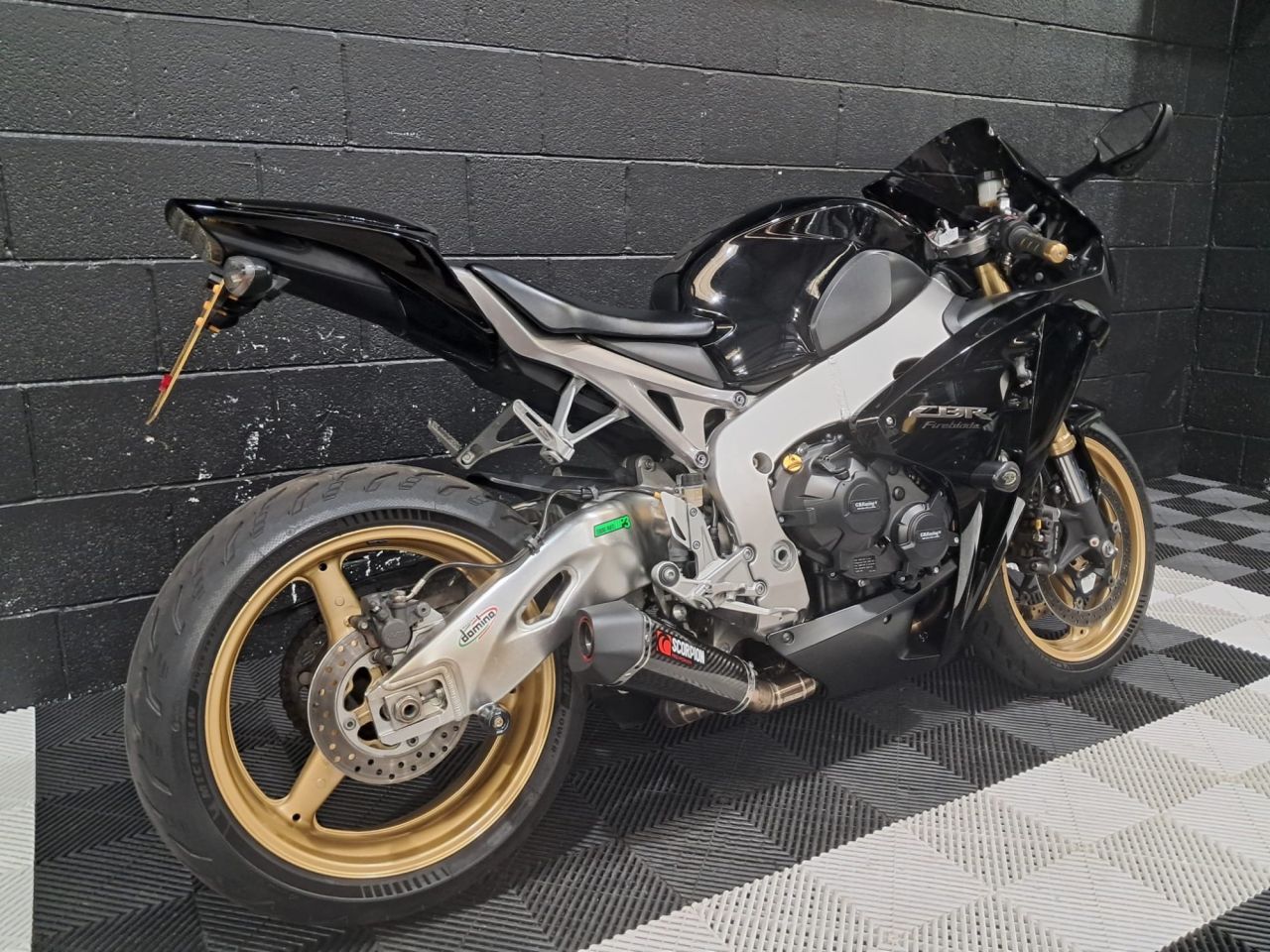 Used Honda CBR1000RR Fireblade for sale - 78435398: Photo 4