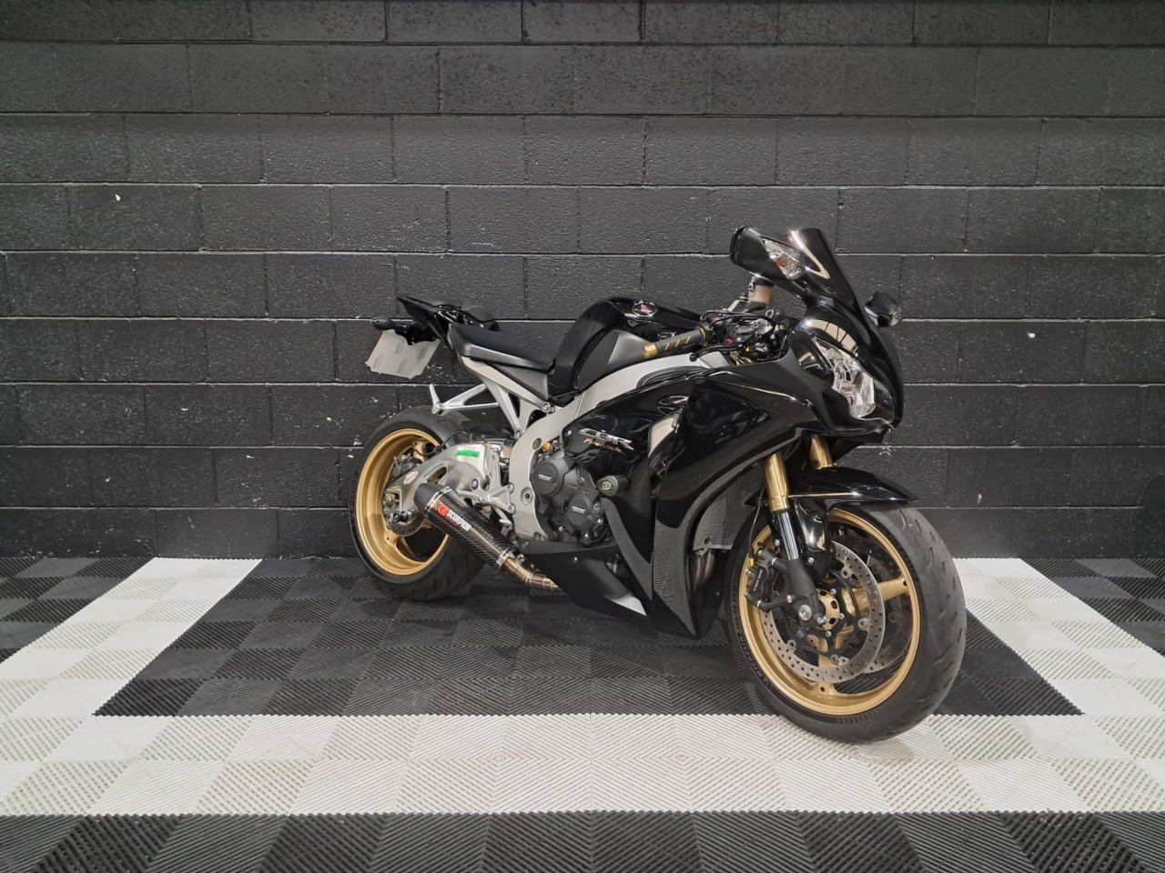 Used Honda CBR1000RR Fireblade for sale - 78435398: Photo 6