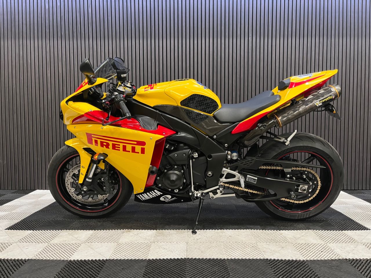 Used Yamaha R1 for sale - 78722728: Photo 10